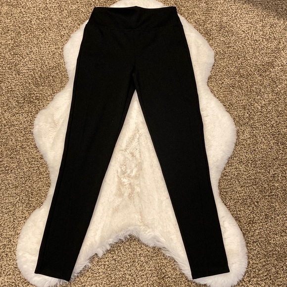 Assets by SPANX Hight Waist Ponte Shaping Leggings Size M - Picture 2 of 8